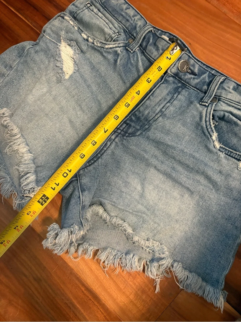KUT from the Kloth Jane Long Shorts Size 6 High Rise Distressed Frayed 30 (1141)